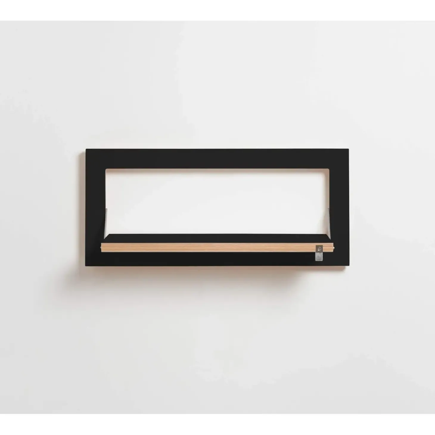 Ambivalenz - Fläpps Hylde - 60 x 27 cm - Sort