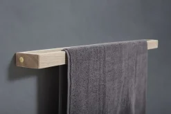 Andersen Furniture - Håndklædeholder - Single - Egetræ