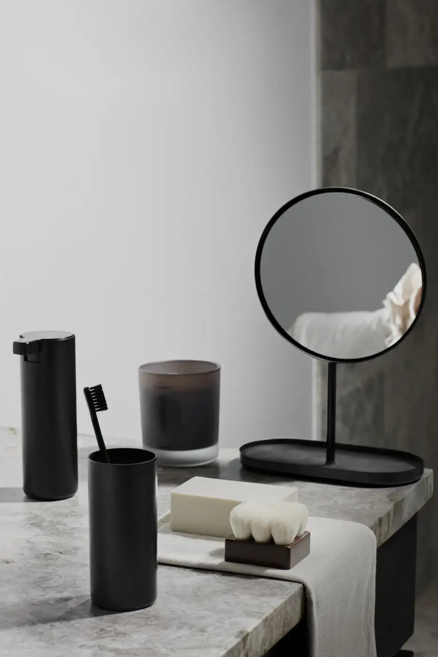 Blomus - MODO tandbørsteholder - hvid