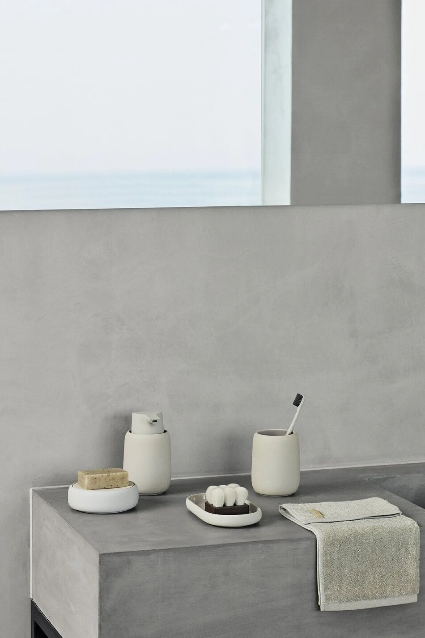 Blomus - Soap Dish - Magnet - SONO