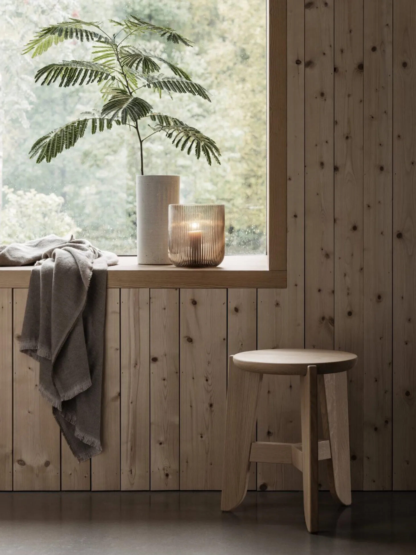 Blomus - Vase - Coluna - Lysegrå - Medium