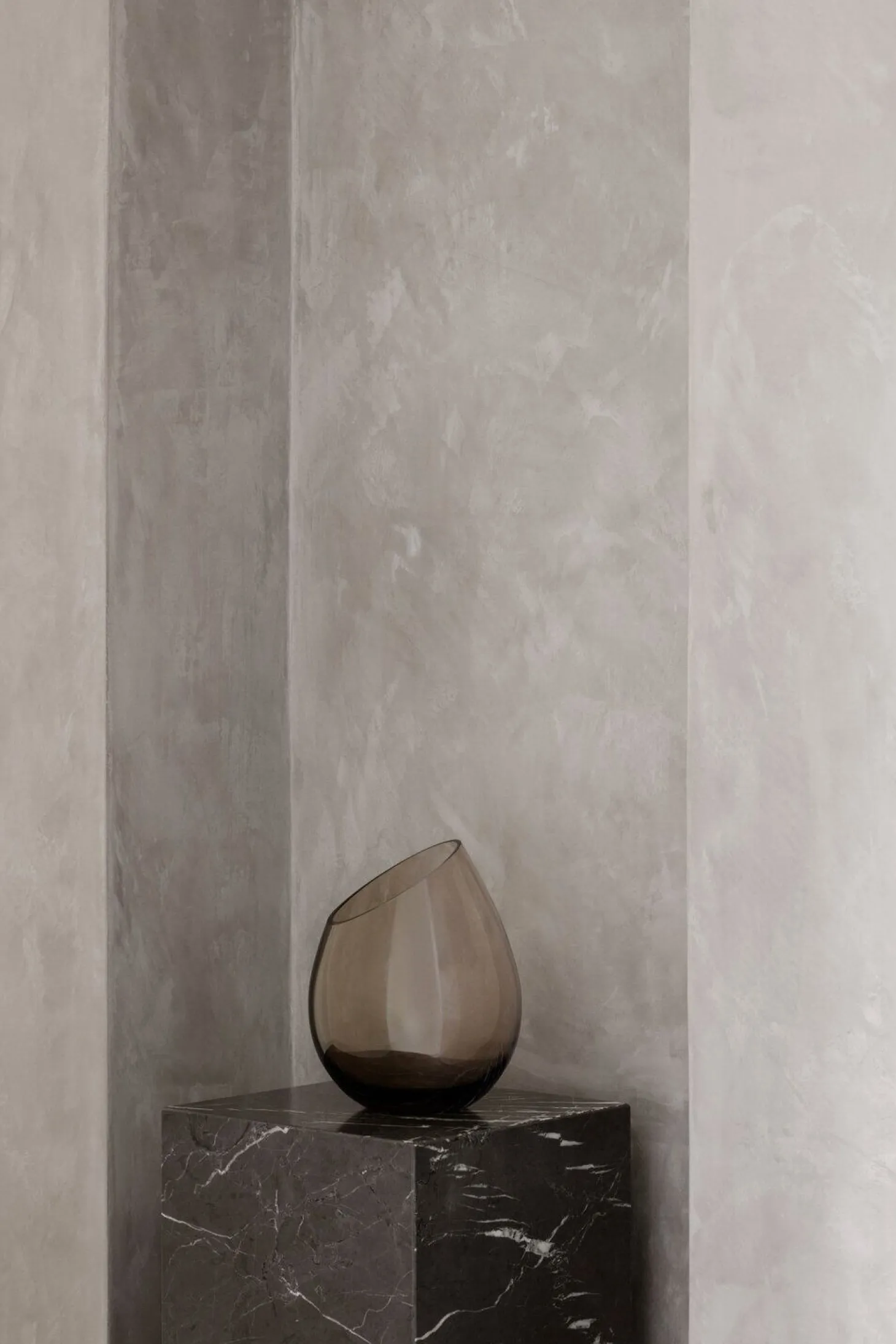 Blomus - Vase - Smoke - DROP