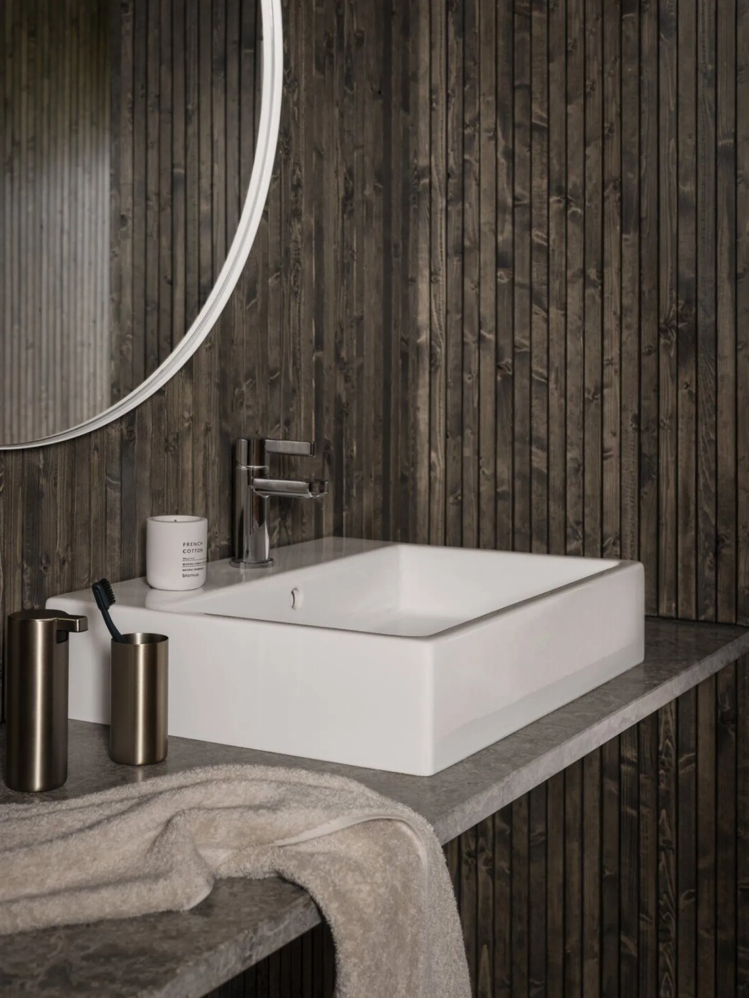 Blomus - Wall Mirror - White - RIM