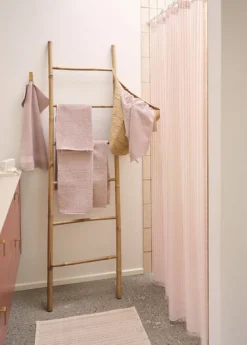 Compliments - Badeforhæng - Lines shower curtain w/eyelets 200 cm - Rose