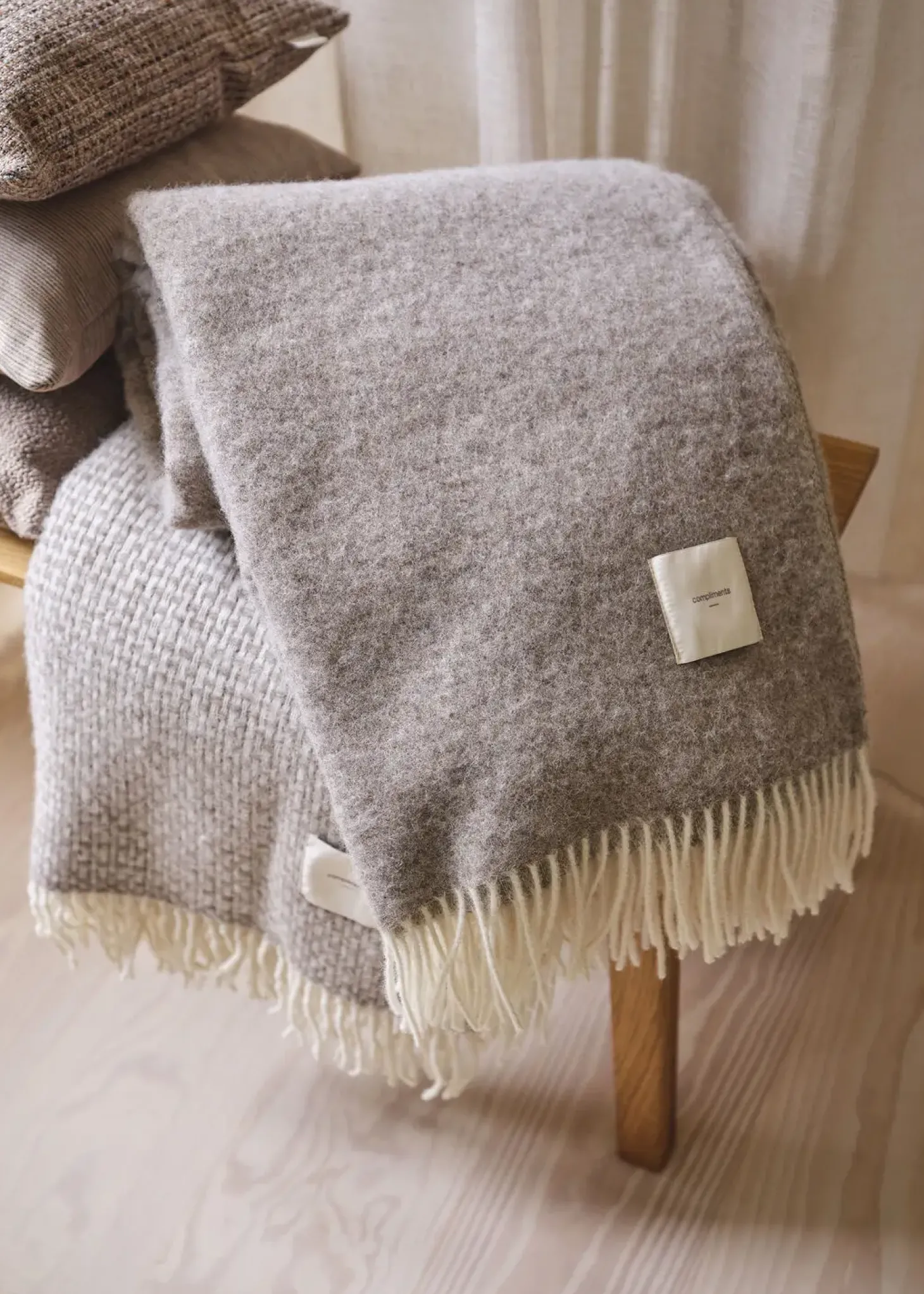 Compliments - Plaid - Duo Throw -140x200 cm - Taupe