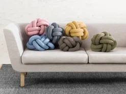 Design House Stockholm pude - Knot pude i lysegrå