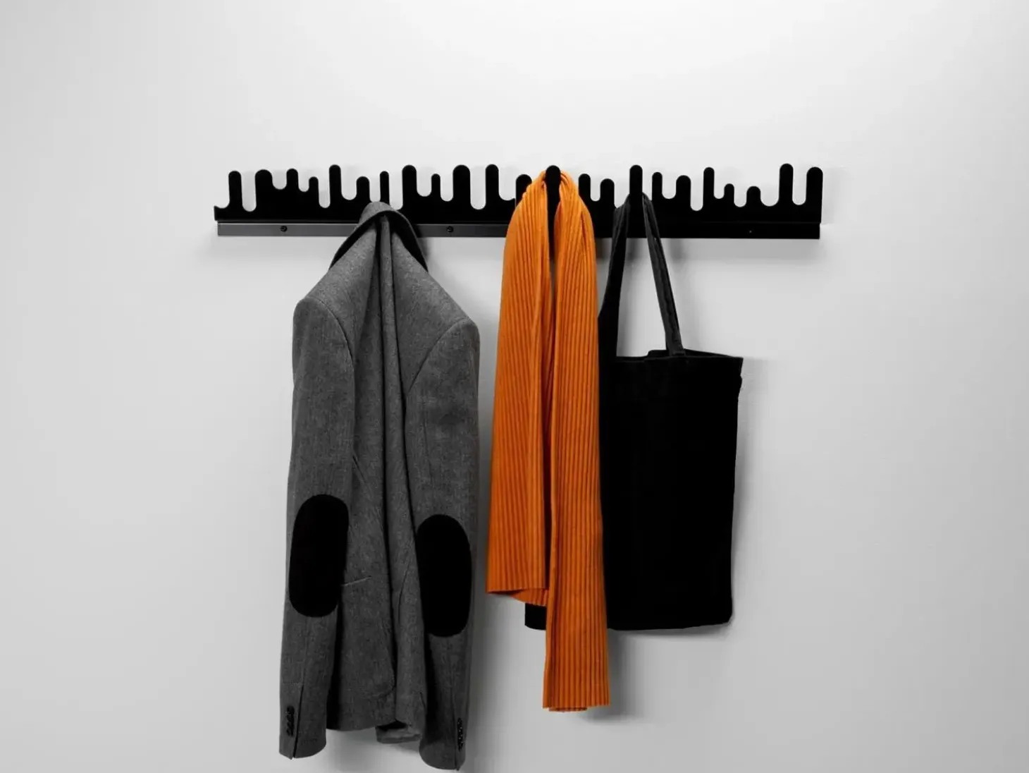 Design House Stockholm - Wave Hanger knagerække - Sort
