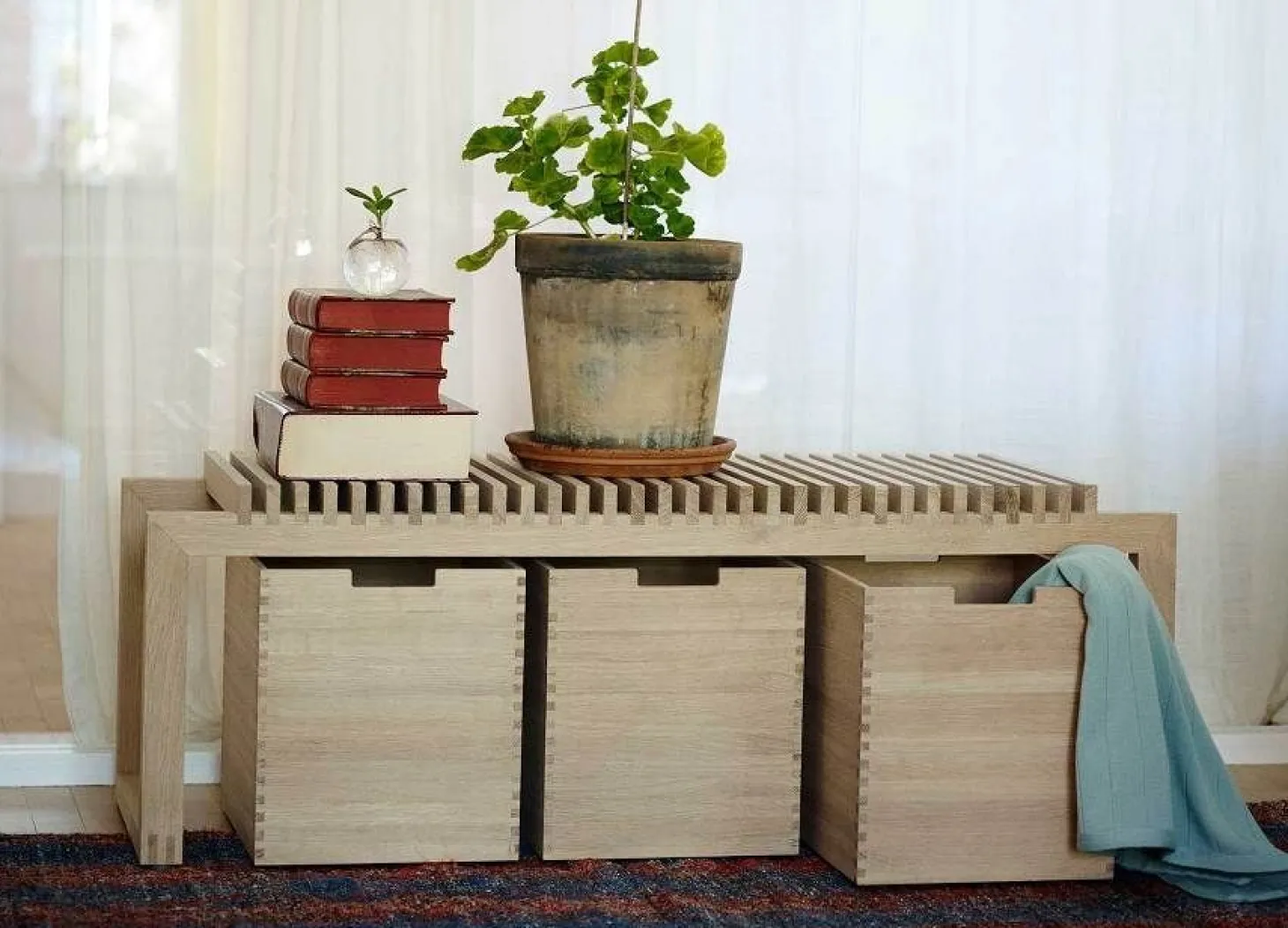 Fritz Hansen - Cutter Box - High - Teak - 30x36x34 cm