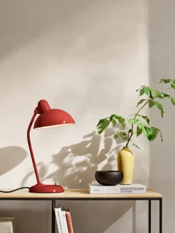 Fritz Hansen - Kaiser Idell 6556-T - Bordlampe - Rød