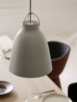 Fritz Hansen - Loftlampe - Caravaggio™ Matt - Varm Grå - P3 Large
