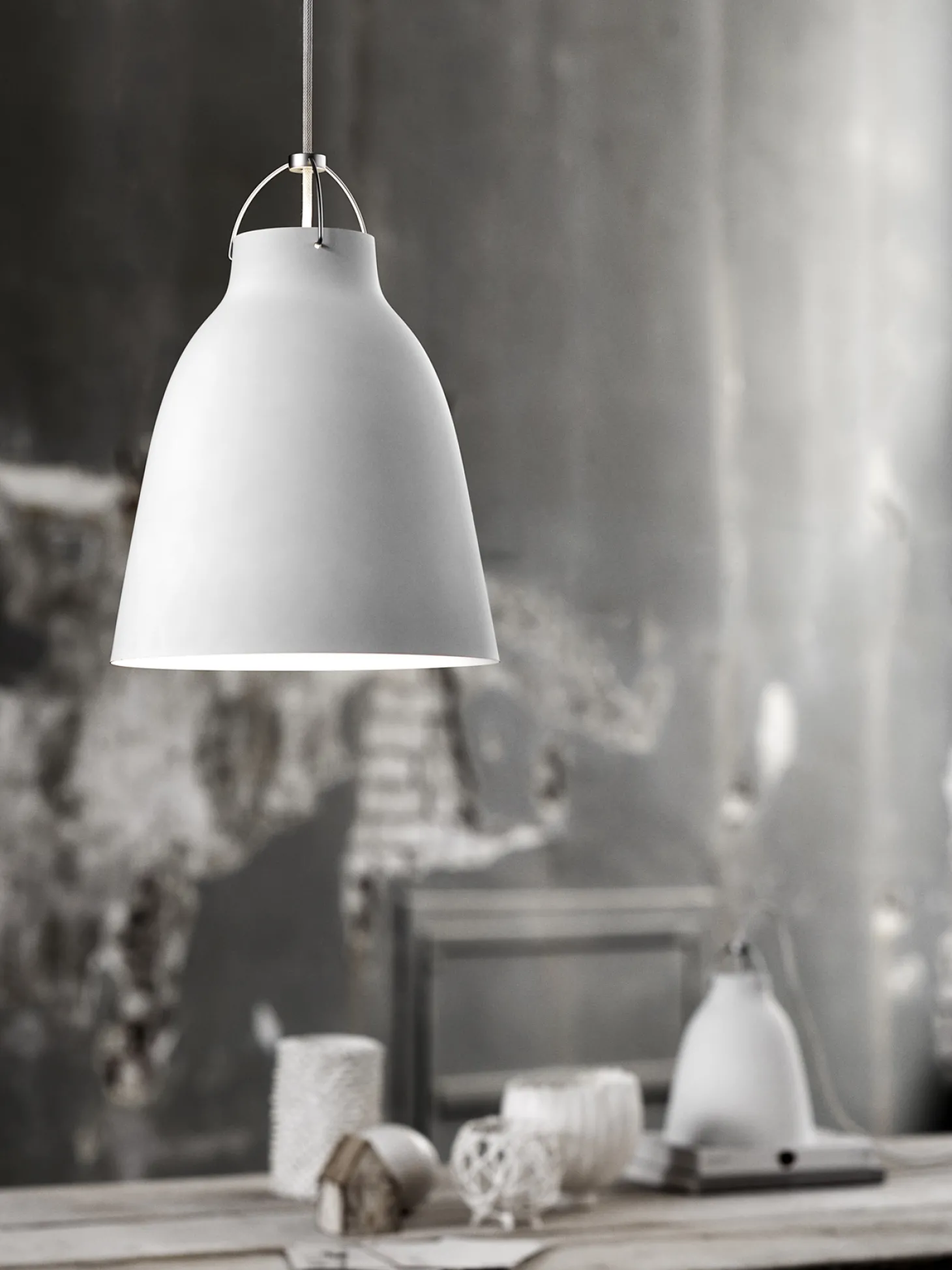 Fritz Hansen - Loftlampe - Caravaggio Matt - Hvid - P2 Medium