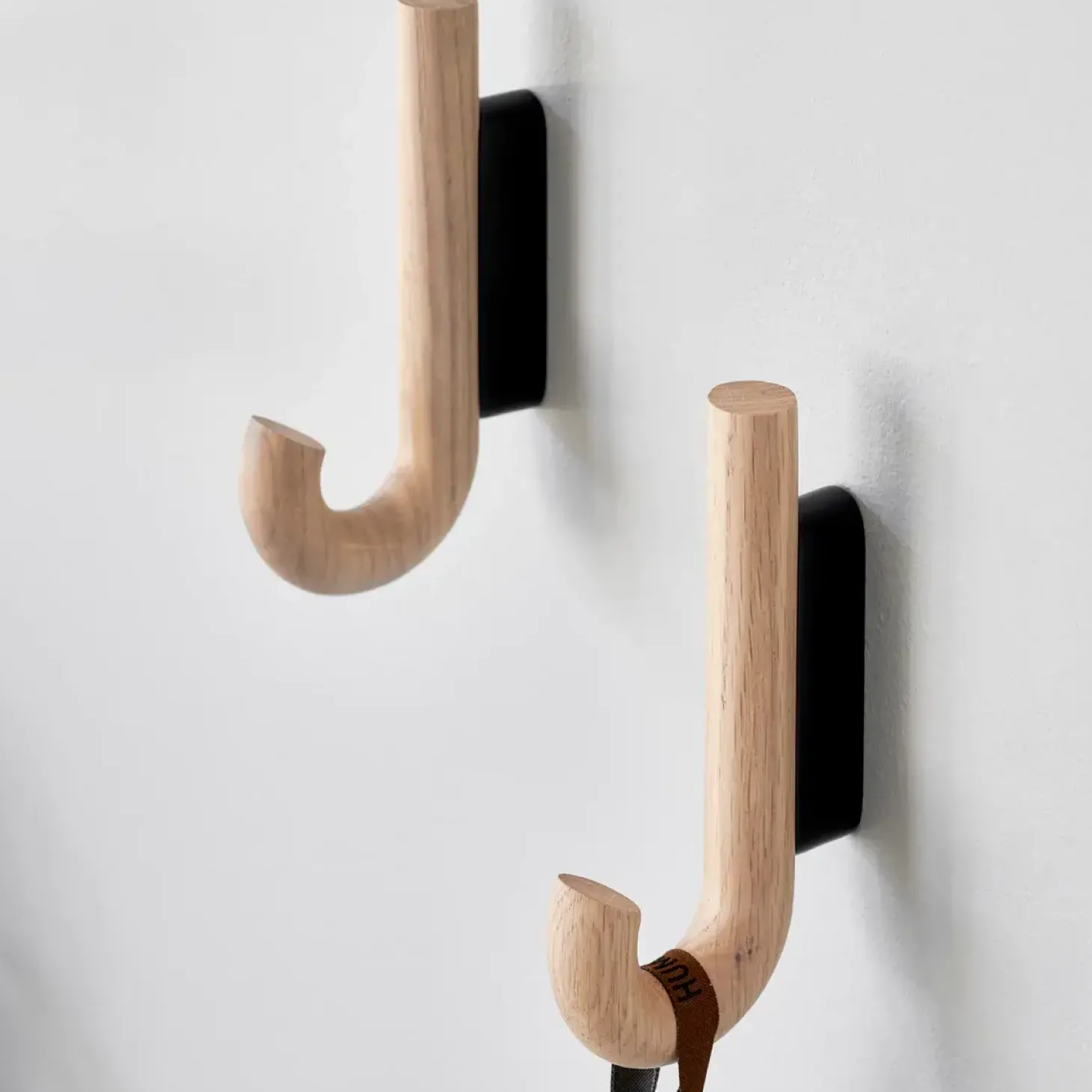 Gejst - Hook mini knage - Oak Black