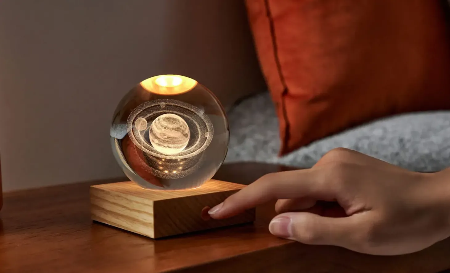 Gingko - Amber Crystal Light - Saturn