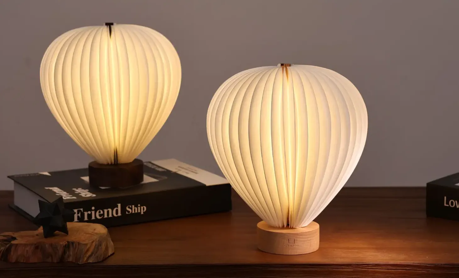 Gingko - Bordlampe - Aeris Light - Bøg