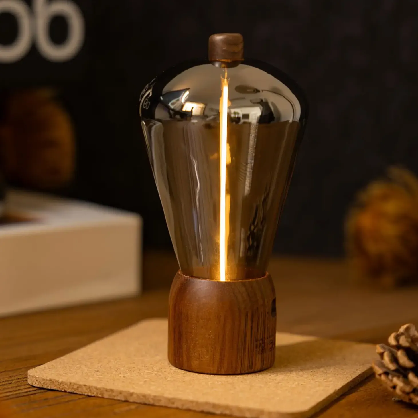 Gingko - Bordlampe - Opal Drift Light - Valnød
