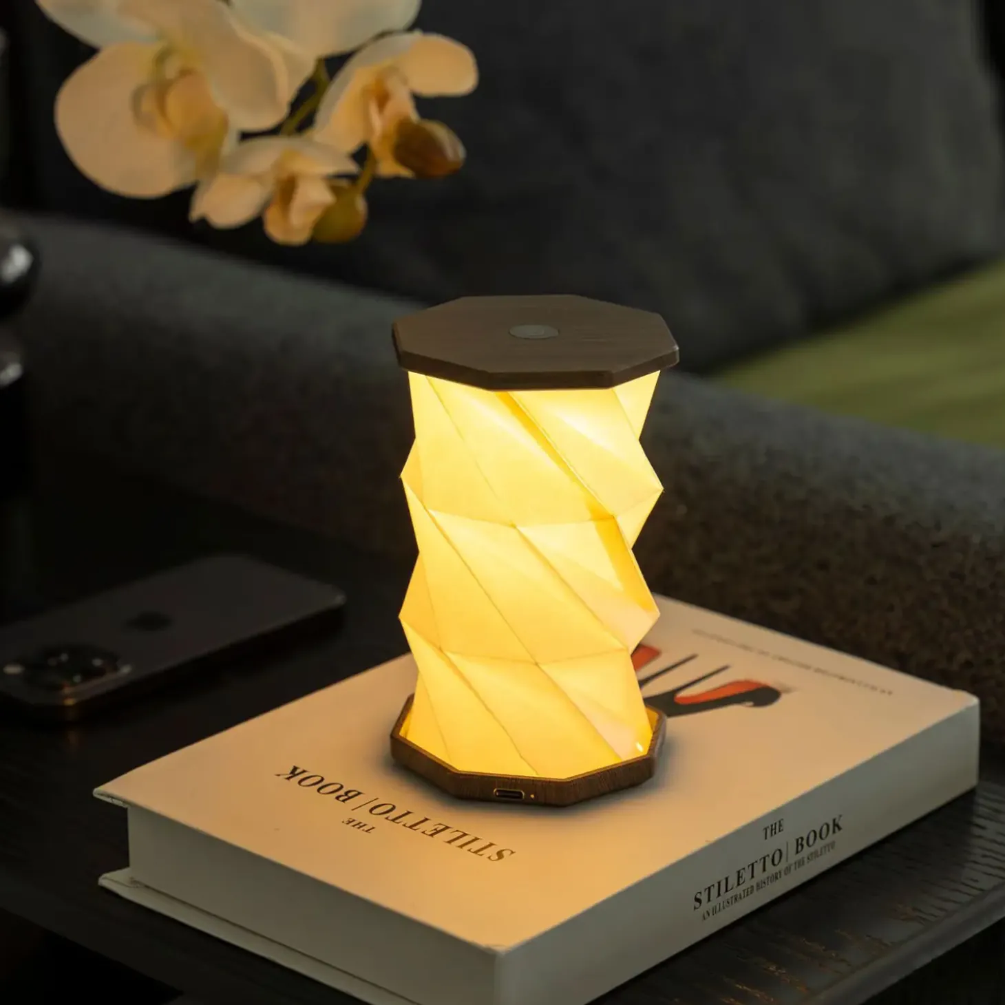 Gingko - Hexagon Twist Bordlampe - Mini - Walnut Drift - H14 cm