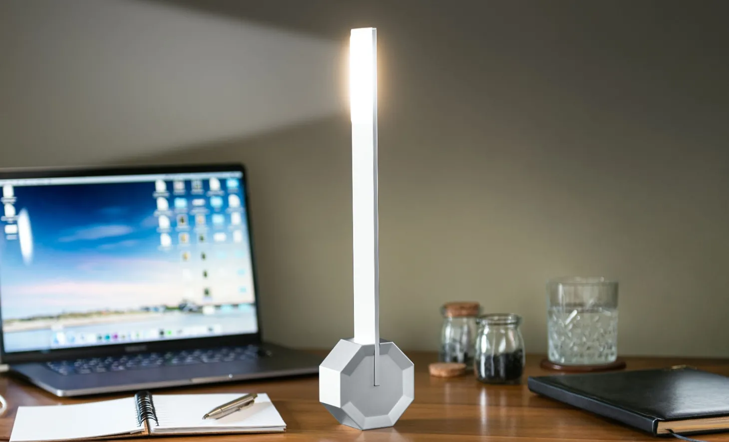 Gingko - Octagon One Desk Lamp - Aluminium