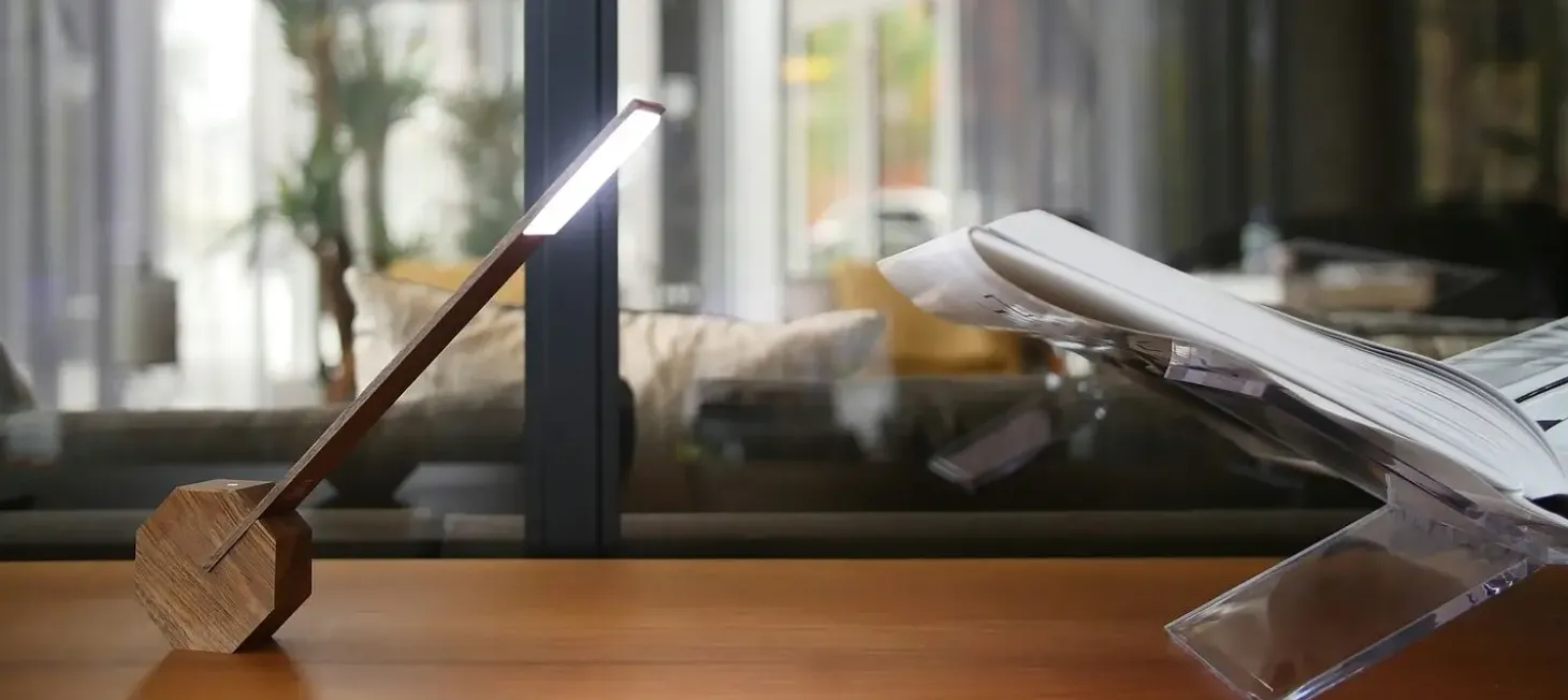 Gingko - Octagon One Desk Lamp - Walnut