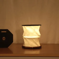 Gingko - Twist Hexagon Lamp - Black