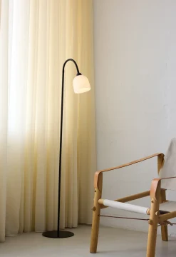 Halo Design Copenhagen - Gulvlampe - Glow
