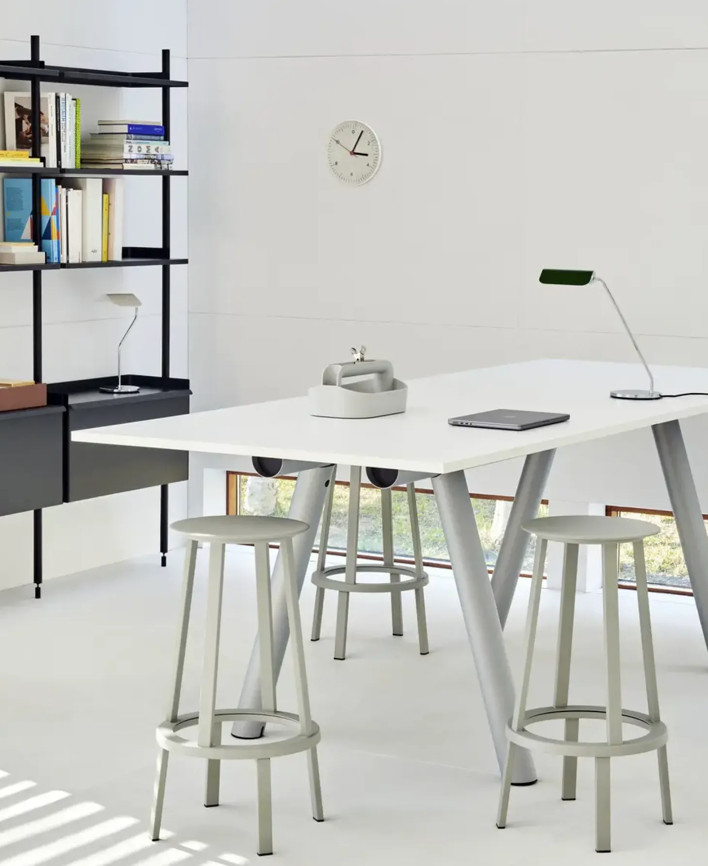 HAY - Bordlampe - Apex Desk Lamp - Iron Black / Sort