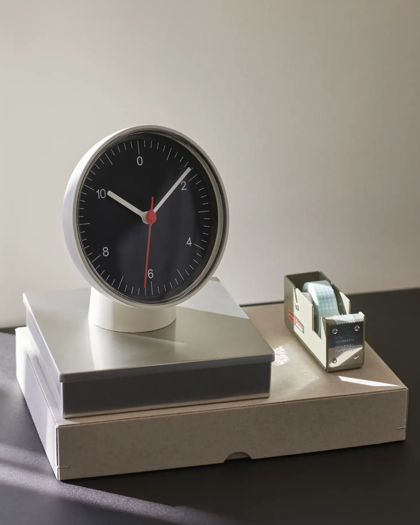 HAY - Bordur - Table Clock - Hvid - H: 14 cm