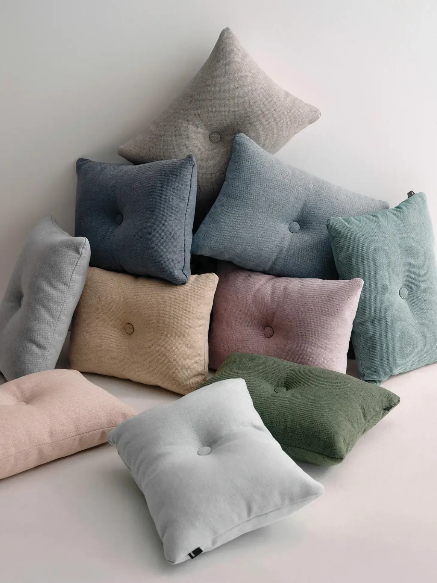 Hay - Dot Cushion - Linen - Pistachio green