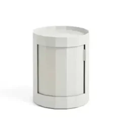 Hay - Facet Cabinet - Low - Misty Grey - Lysegråt sidebord med hjul - H 49 cm