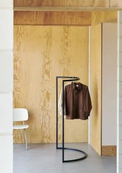Hay - garderobestativ - Colour Rack - C-Shape - Standard Grey / grå