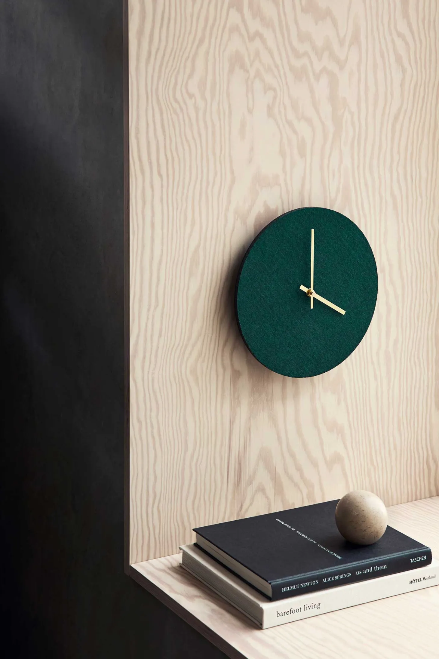 Hemverk - Vægur - Felt grøn - Ø28 cm - Kobber visere