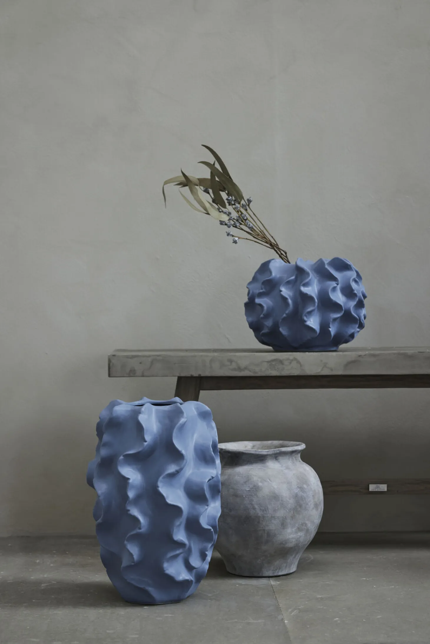 Lene Bjerre - Anna skjuler H26,5 cm. antik grå