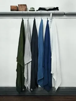Lovely Linen - Badehåndklæde - Jeep Green