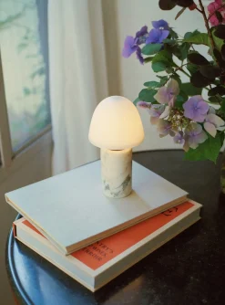 Made By Hand - Bordlampe - FUSE Trådløs - Marmor