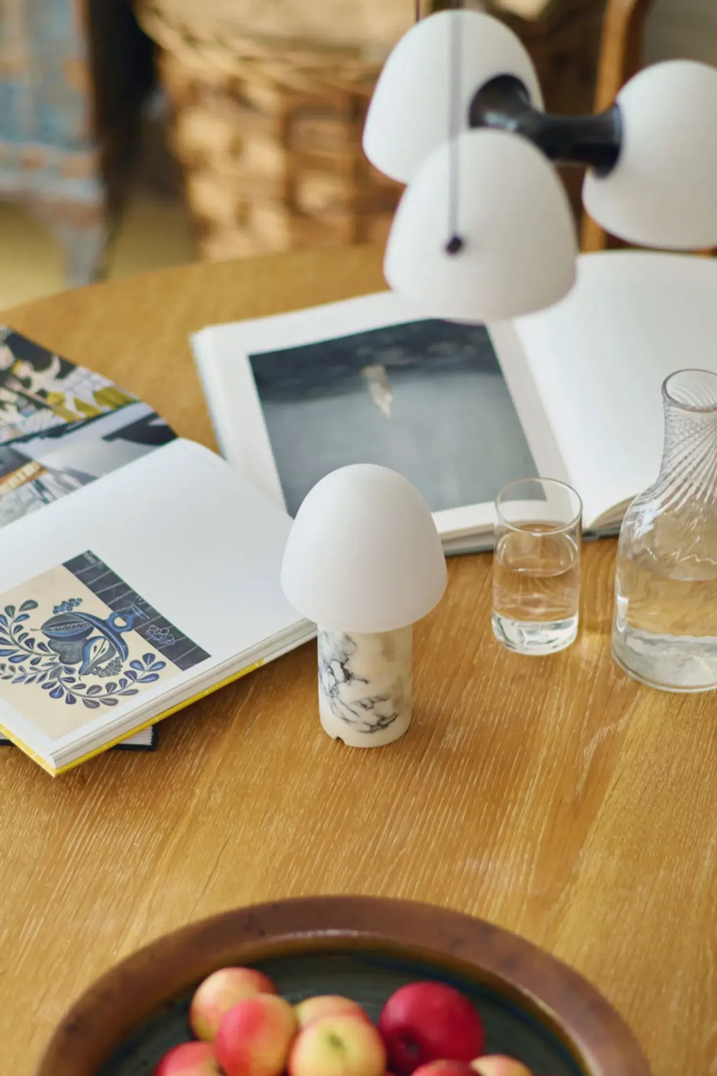 Made By Hand - Bordlampe - FUSE Trådløs - Marmor
