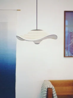 Made By Hand - Pendellampe - Flying Ø58 - Ivory White