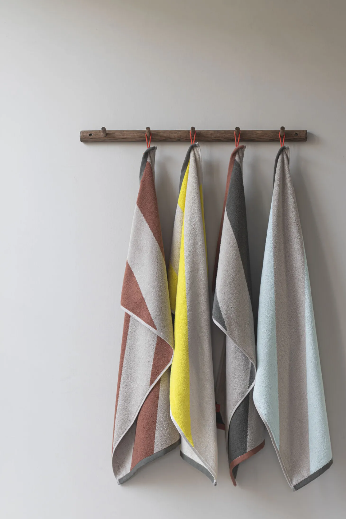 Mette Ditmer - DIAGONAL guest towel, 2-pack - Brick
