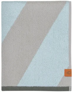 Mette Ditmer - DIAGONAL towel - Mint