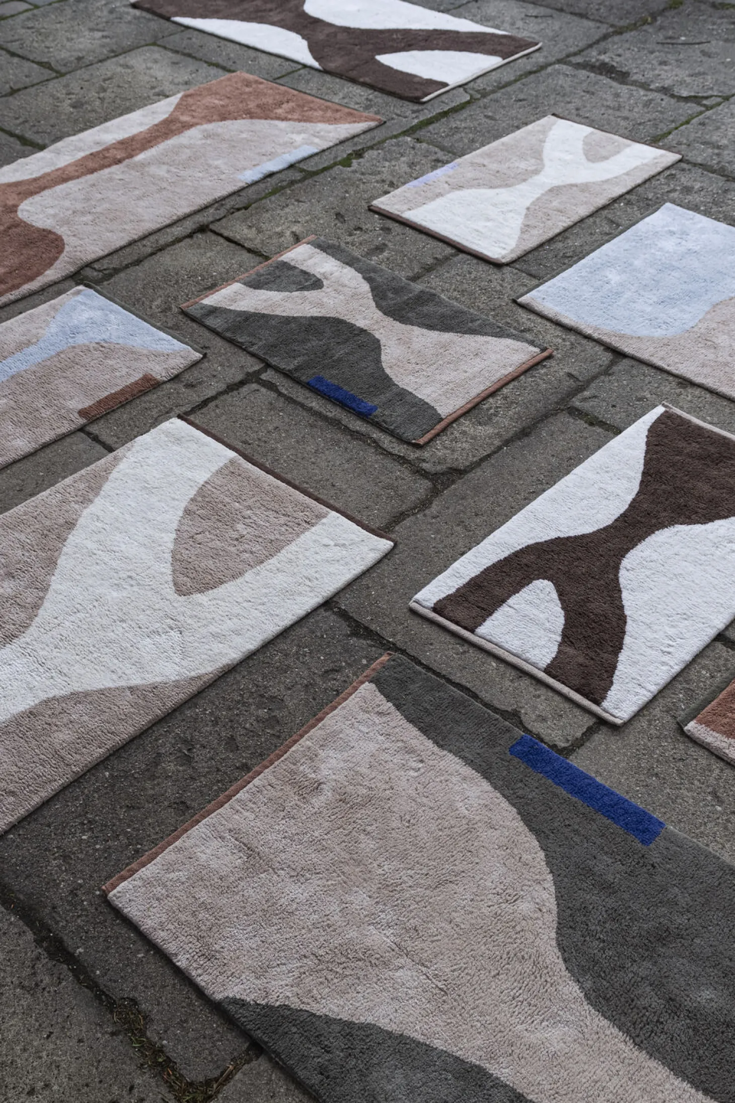 Mette Ditmer - FIGURA rug, small - Sand