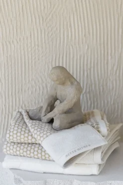Mette Ditmer - GRID håndklæde, Sand / Off-white