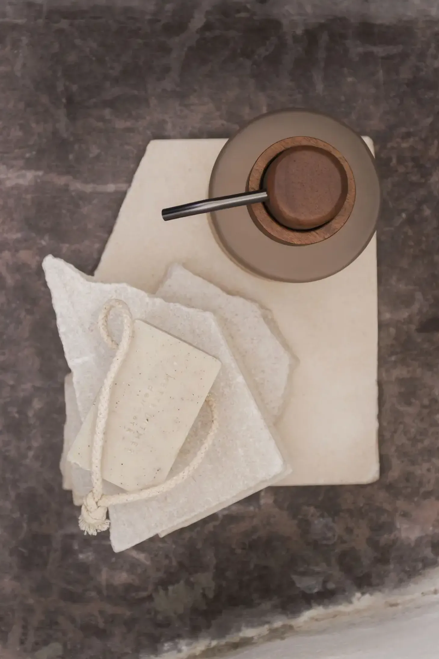 Mette Ditmer - MODEST-sæbedispenser - Kit - Ø9 x H14 cm