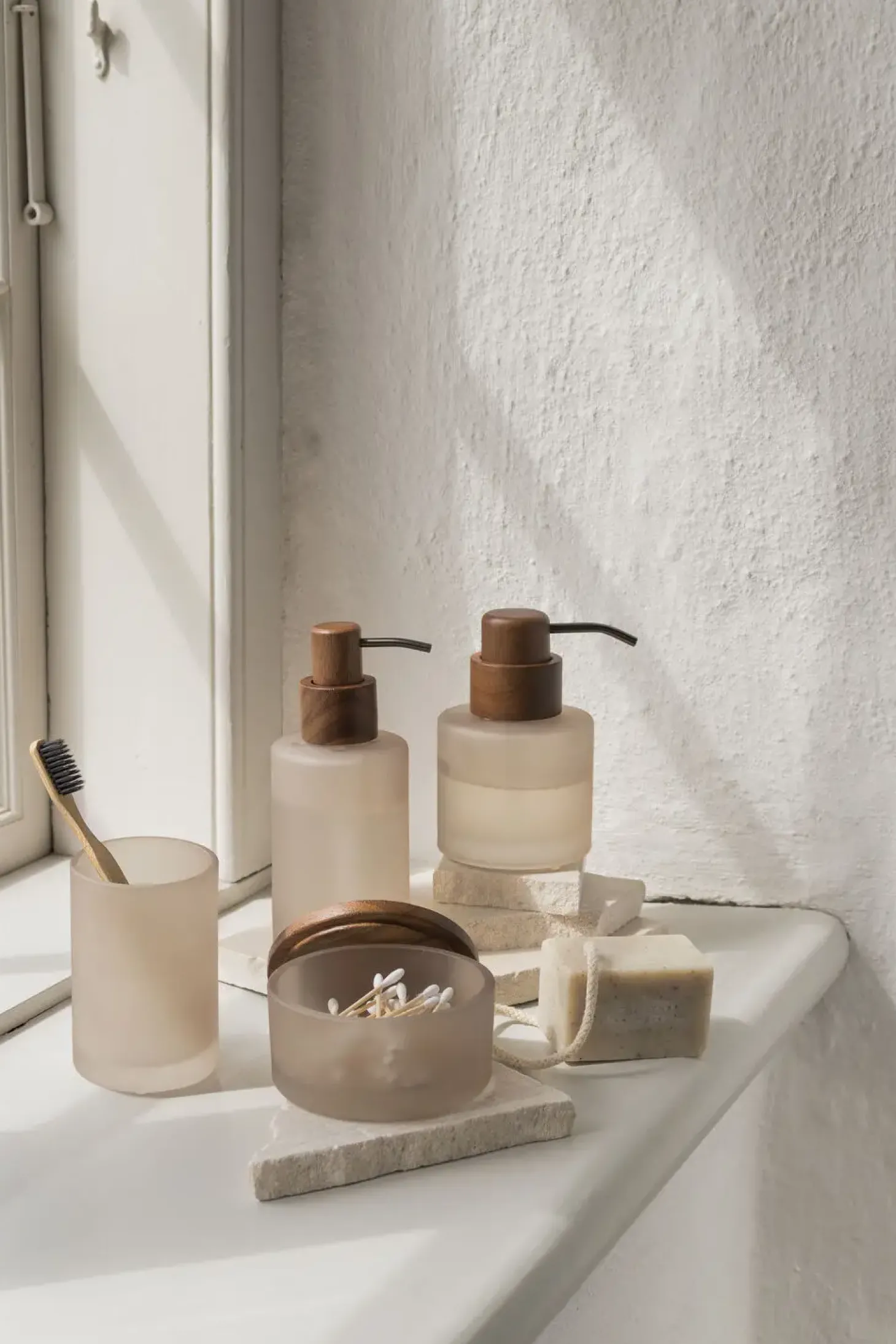 Mette Ditmer - MODEST-sæbedispenser - Kit - Ø7,5 x H18 cm