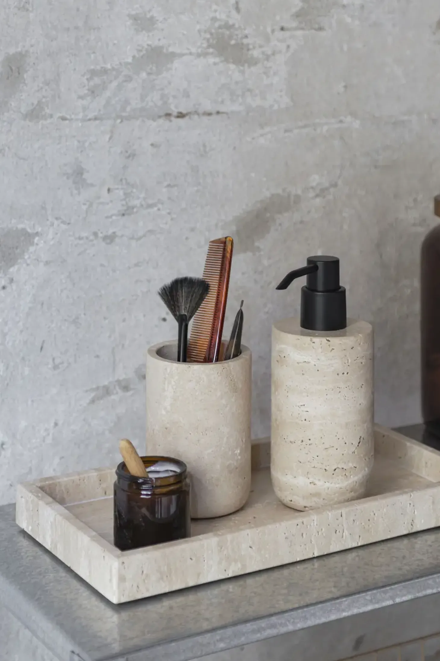Mette Ditmer - TRAVERTINE dispenser, tall - Linen