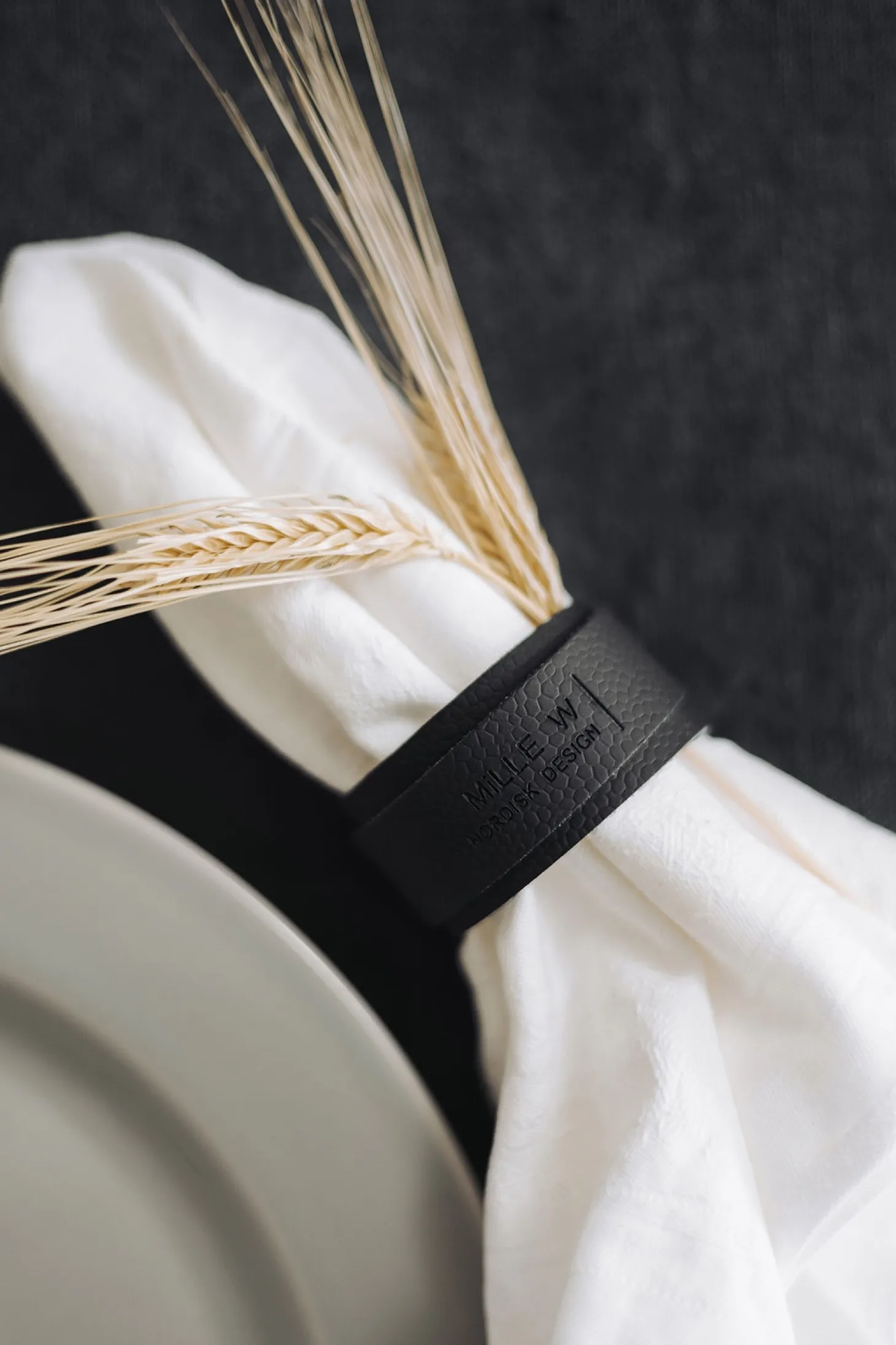 MiLLE W NORDISK DESIGN - Servietholder - Sort læder