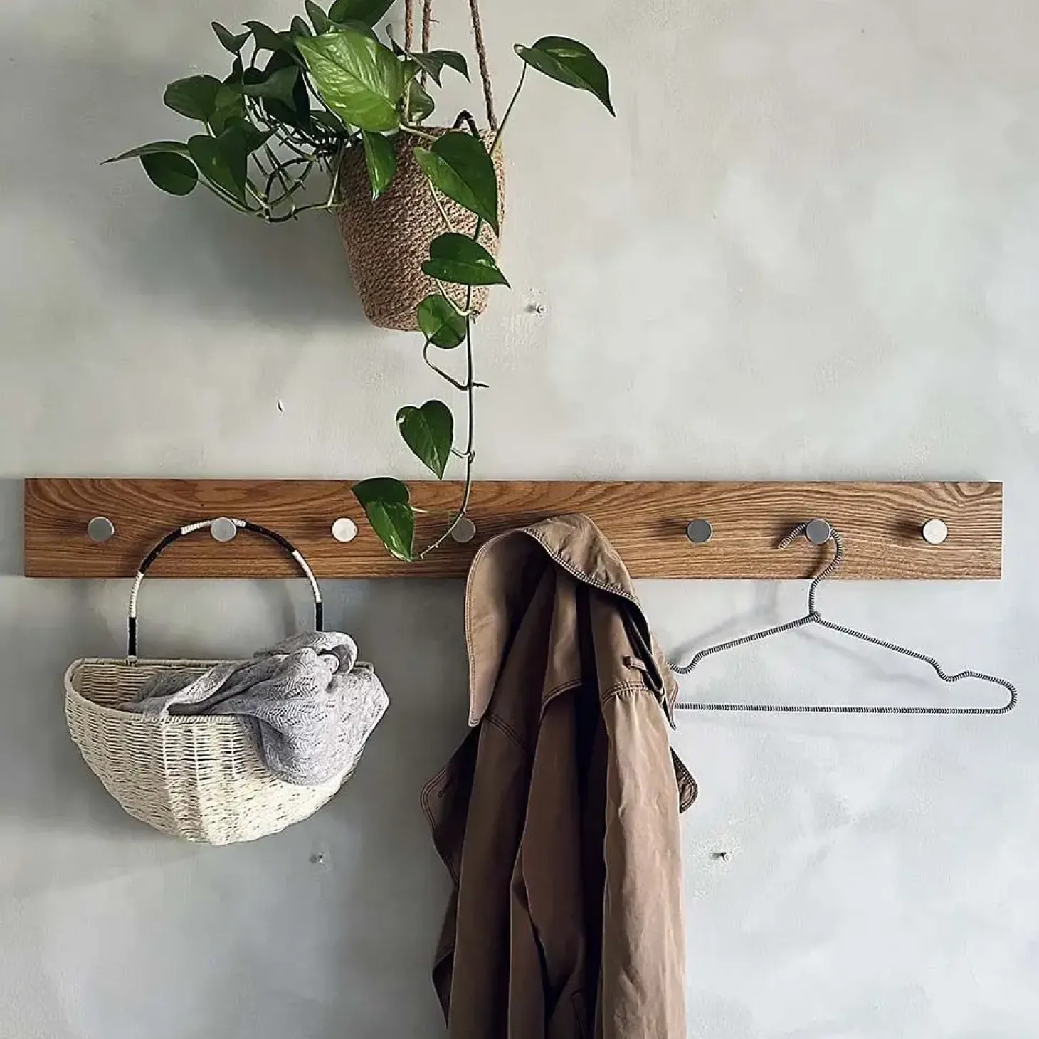 Moudhome - OAK Knagerække Egetræ Med Stål Knager - 100 cm
