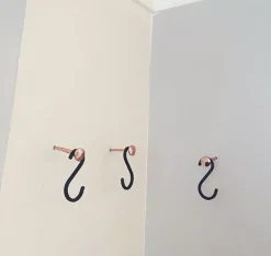 Nomess - S-Hooks krog - Alm. - Sort - Sæt med 5 stk.