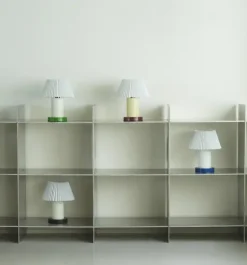 Normann Copenhagen - Cellu - Bordlampe - Hvid med brun bund