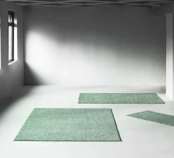 Normann Copenhagen - Flick Rug 80x200 cm - Off White/Dark Green