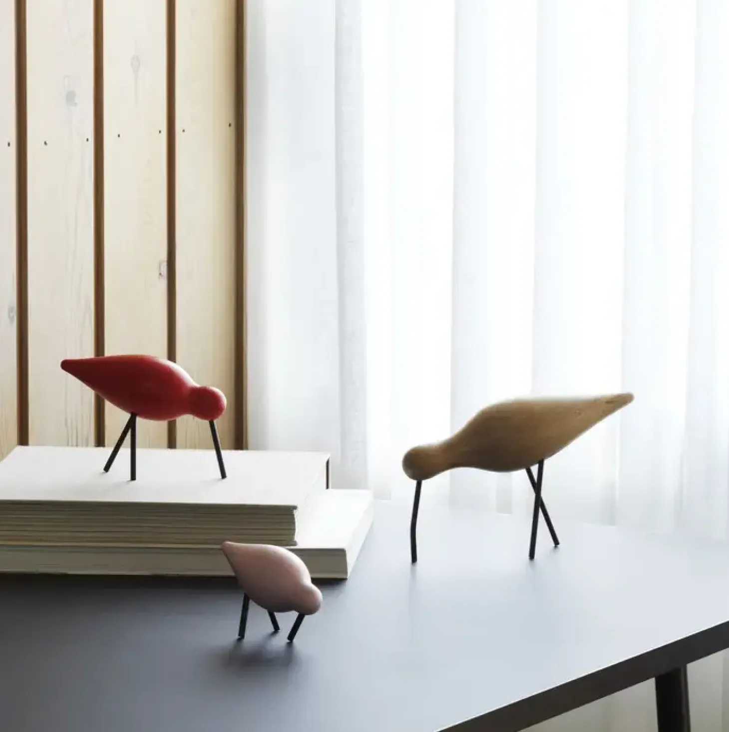 Normann Copenhagen - Shorebird Small - pink med sorte ben