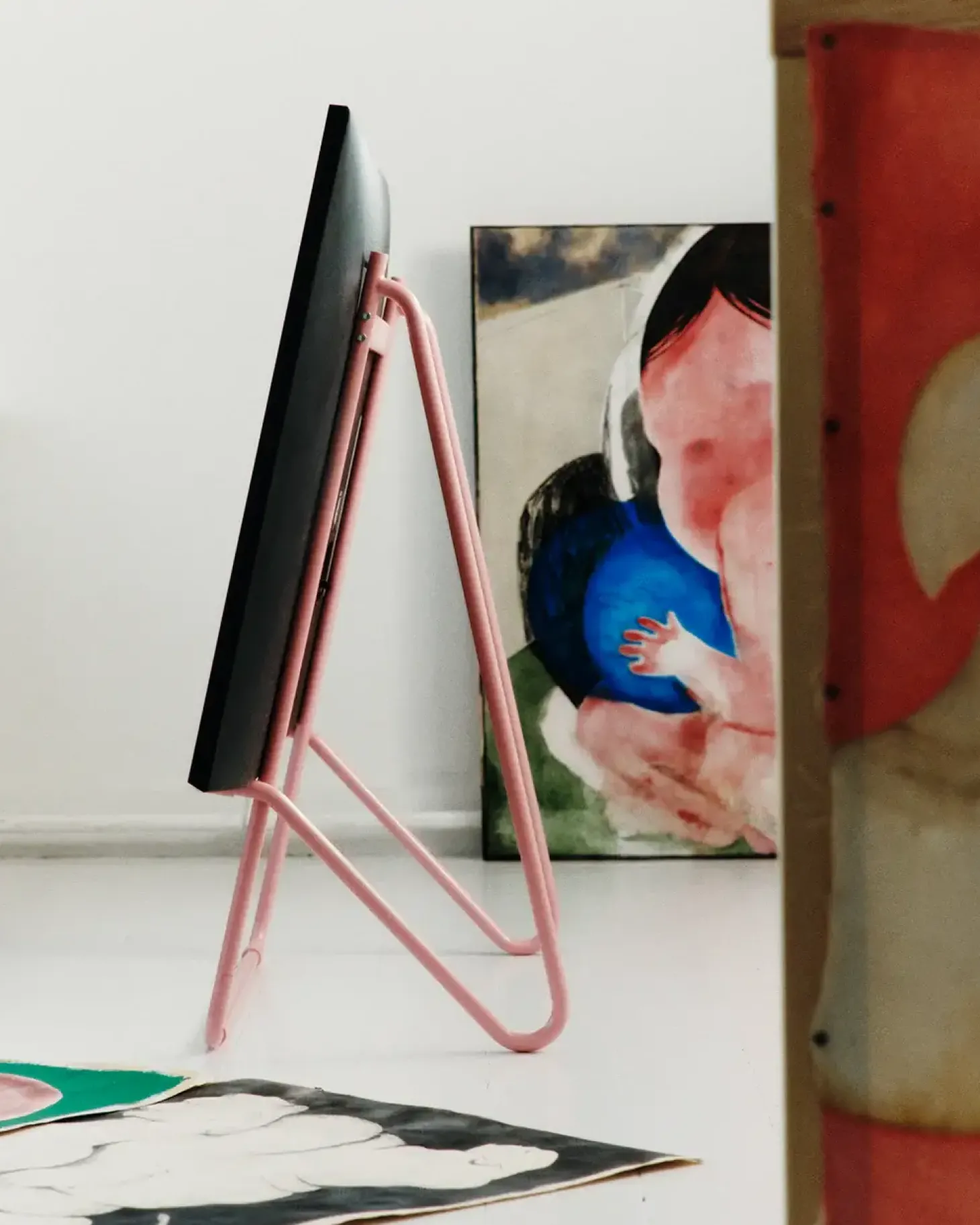 Pedestal - TV-stander - Bloom - Lyserød / Bubble Gum