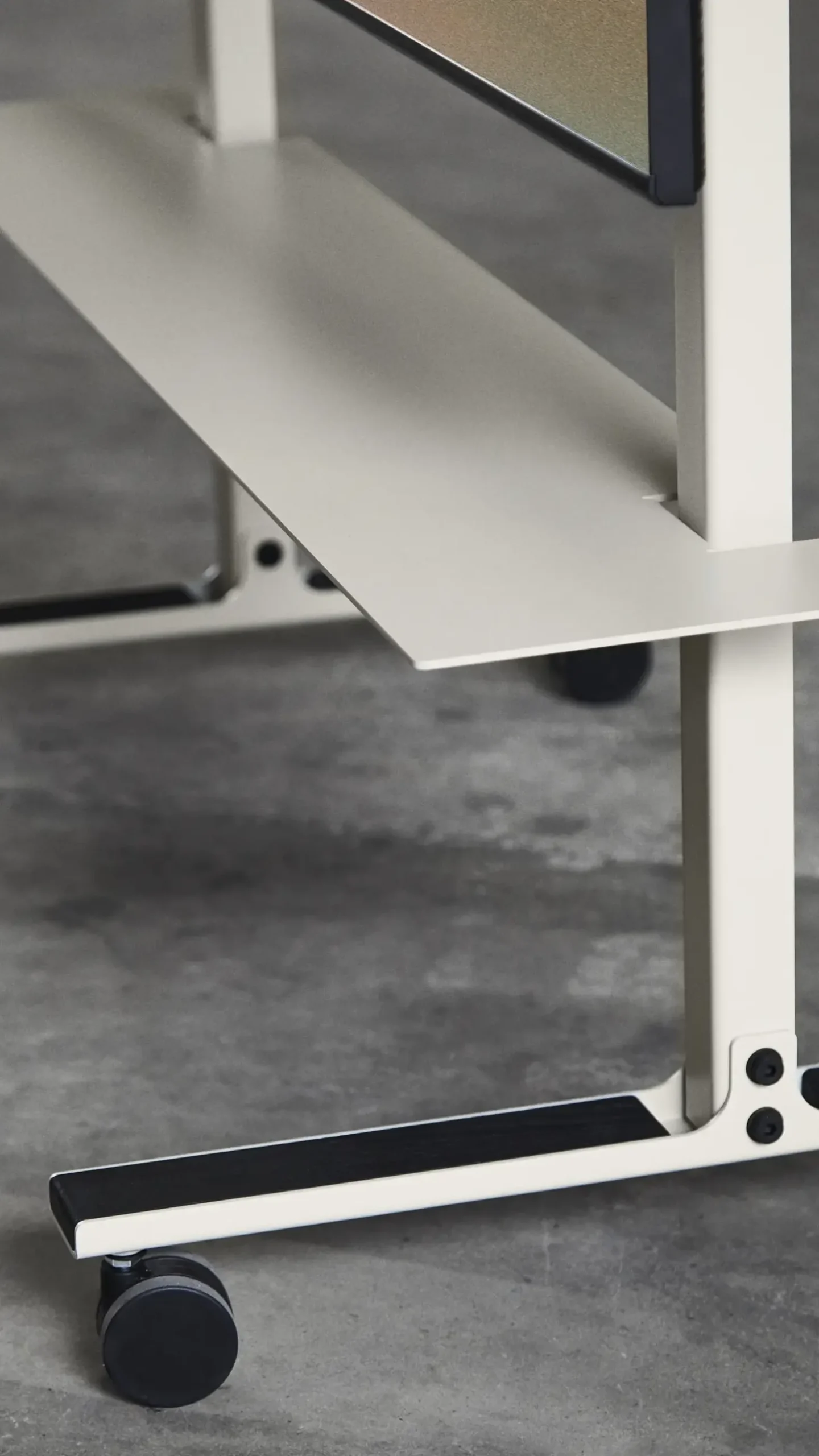 Pedestal - TV-Stander - Straight Rollin - Mørkegrå / Charcoal